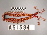 藏品(珠飾額帶)的圖片